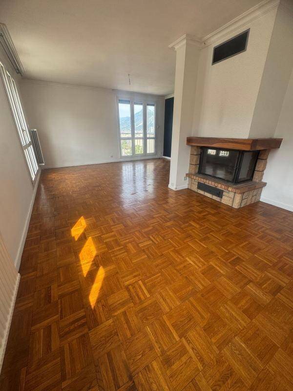 Appartement à louer, 91m², Seyssins