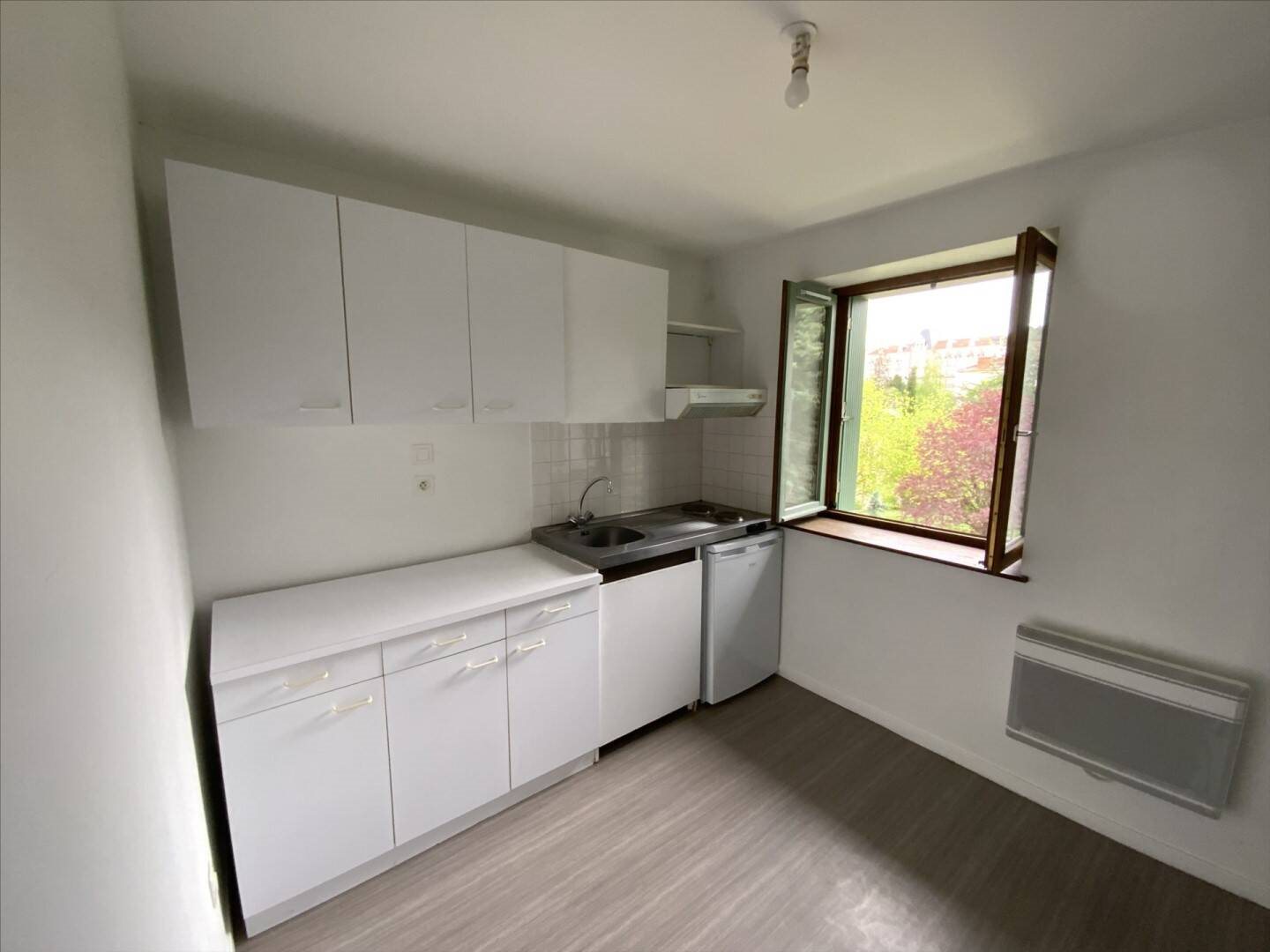 Appartement à louer, 33m², Châtel-Guyon