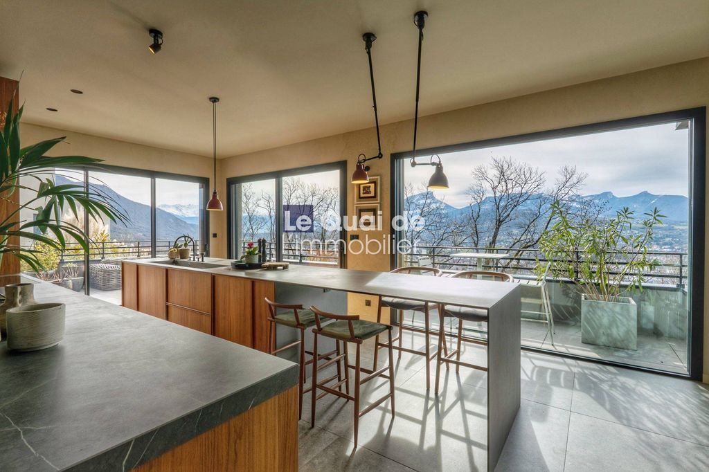 Maison à vendre, 239m², Saint-Alban-Leysse