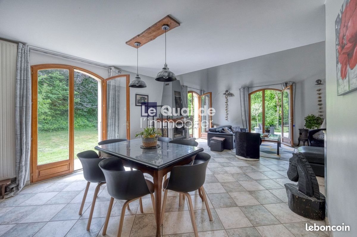 Maison à vendre, 154m², Charnècles