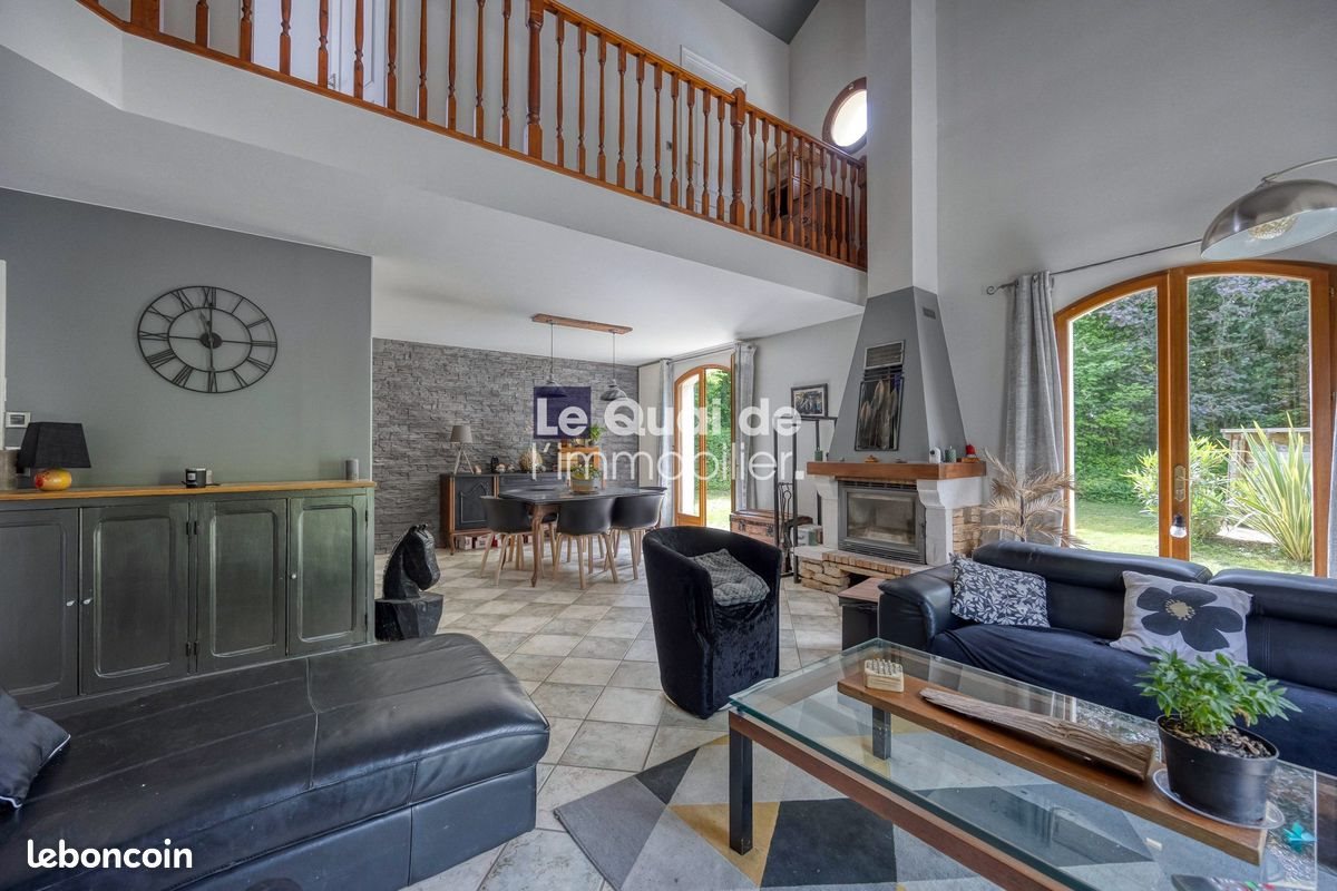 Maison à vendre, 154m², Charnècles