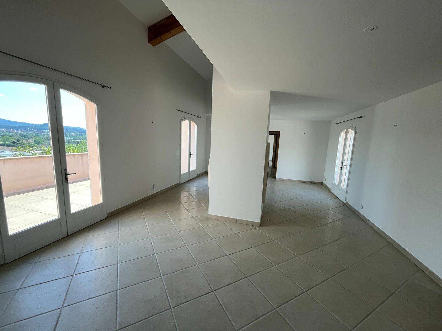 Maison à louer, 172m², Gardanne