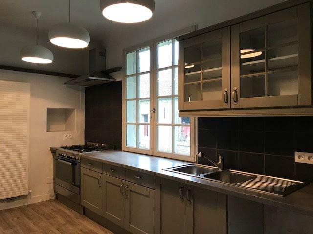 Maison à louer, 249m², Cuts