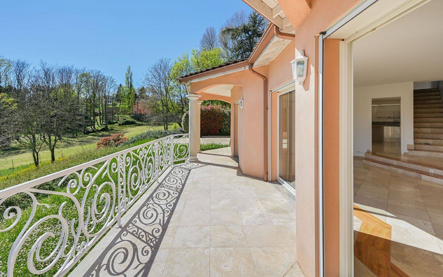 Maison à louer, 183m², Saint-Cyr-au-Mont-d'Or