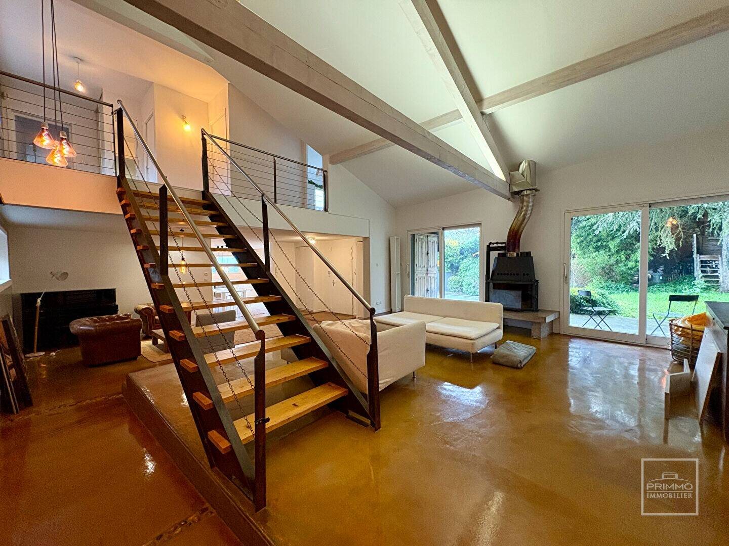 Maison à louer, 245m², Saint-Cyr-au-Mont-d'Or