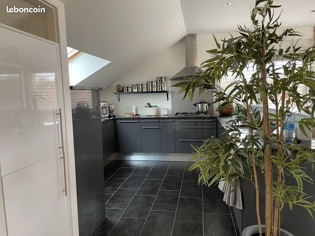 Appartement à louer, 102m², Culoz