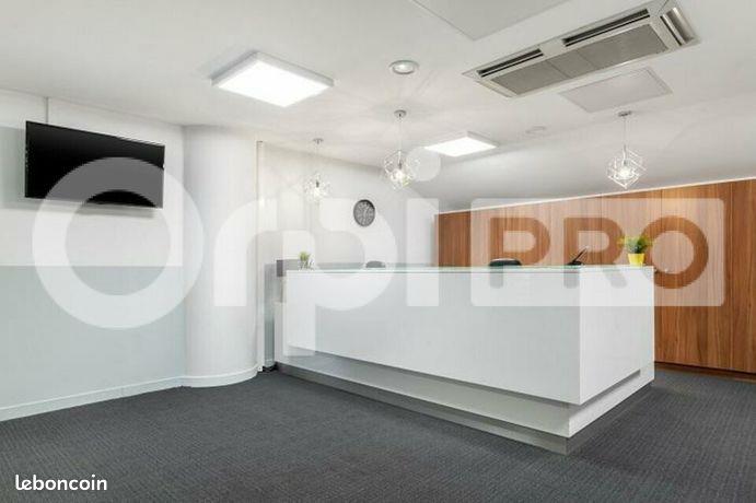 Maison à louer, 1276m², Bobigny