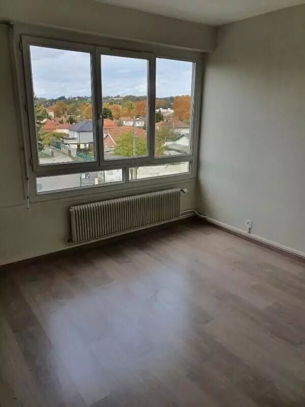 Appartement à louer, 74m², Neuville-sur-Saône