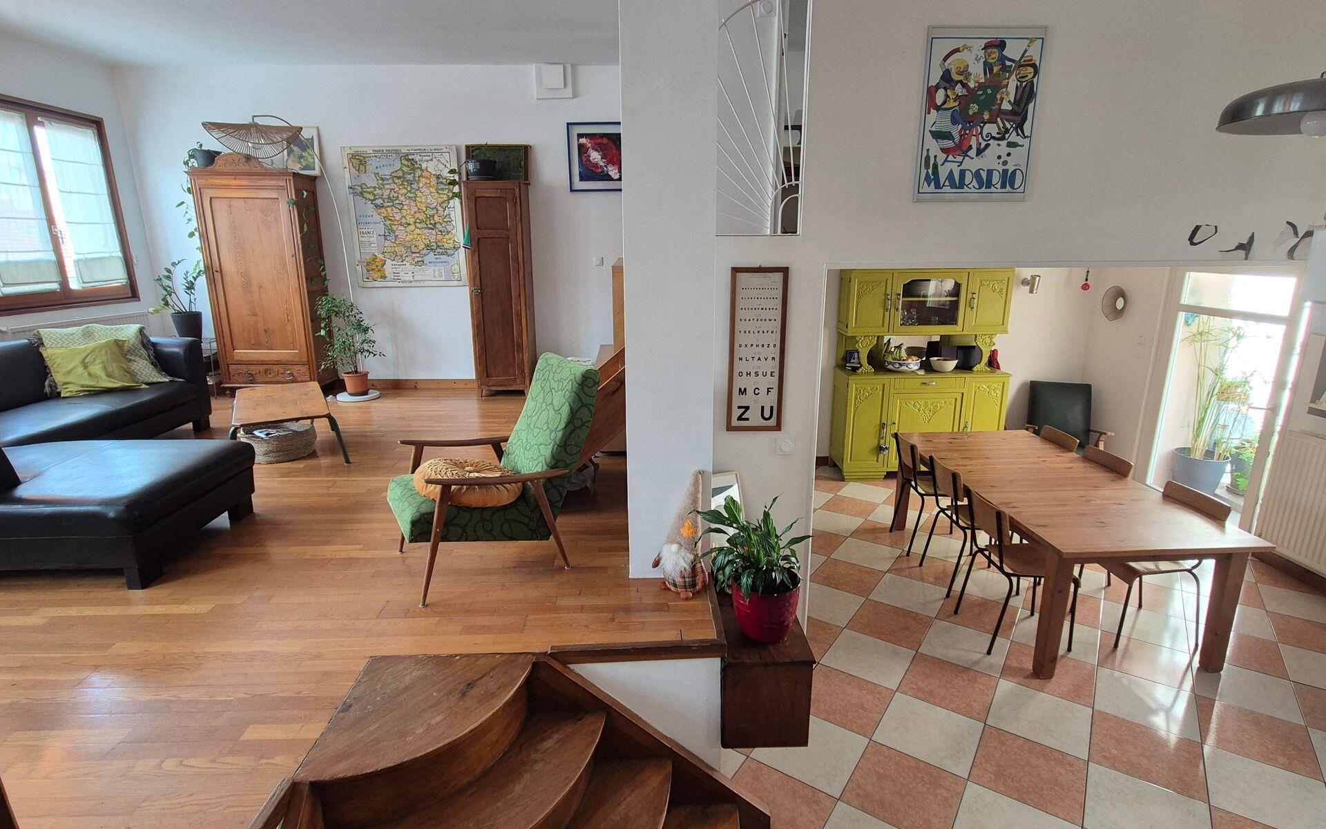 Appartement à vendre, 147m², Saint-Etienne