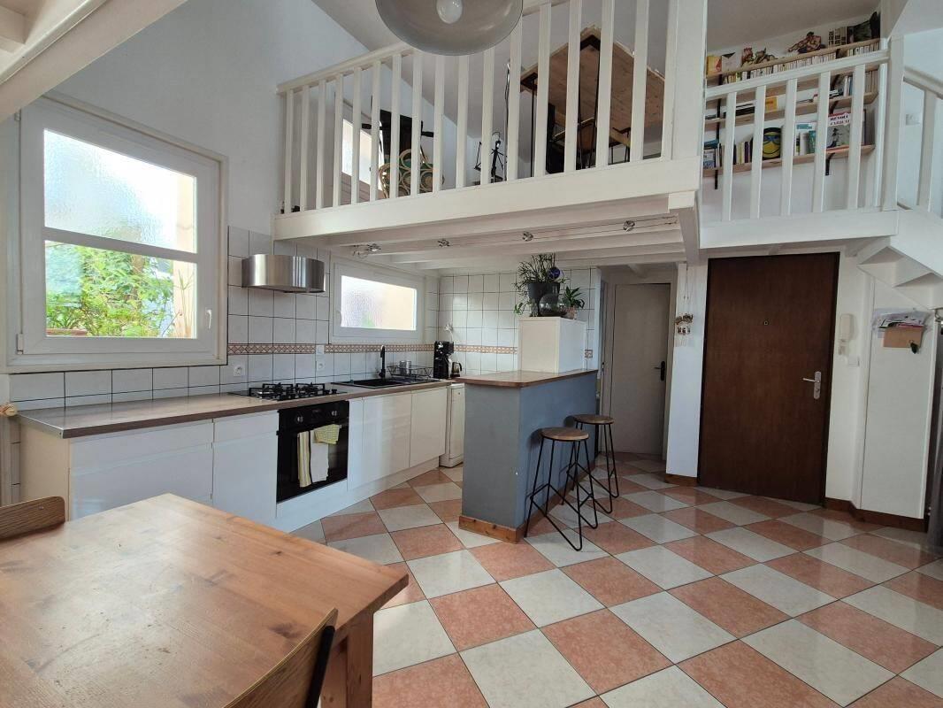 Appartement à vendre, 147m², Saint-Etienne