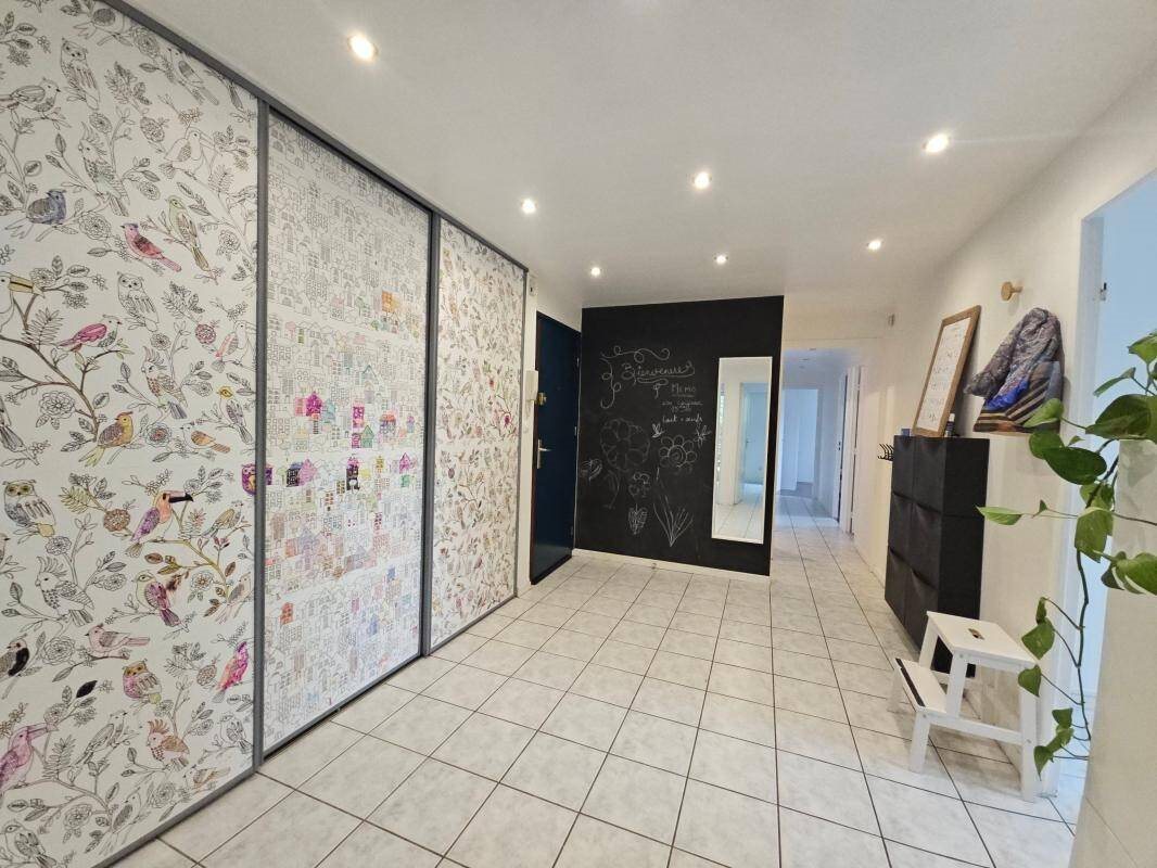 Appartement à vendre, 97m², Saint-Etienne