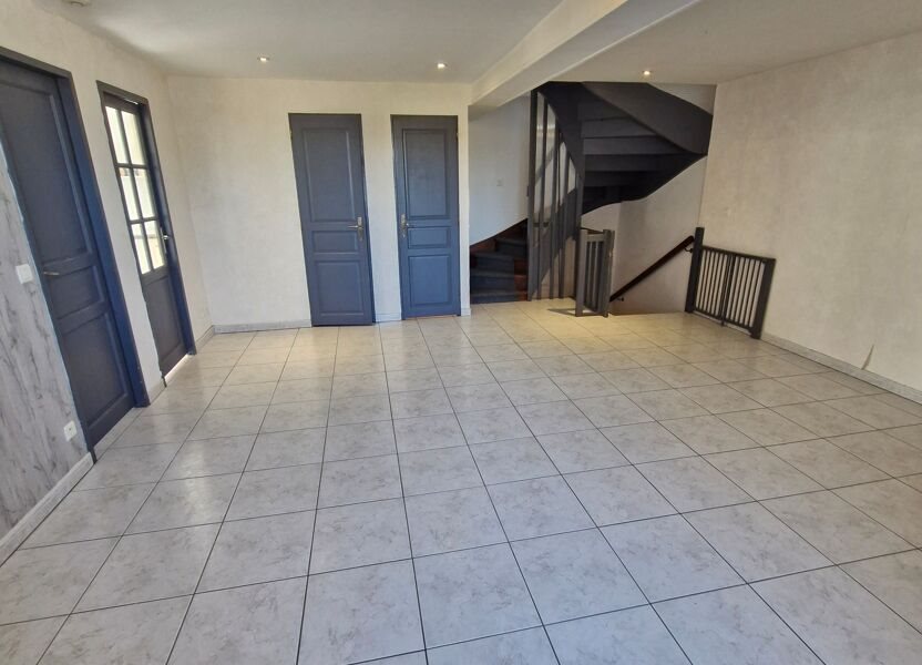Maison à louer, 110m², Charly