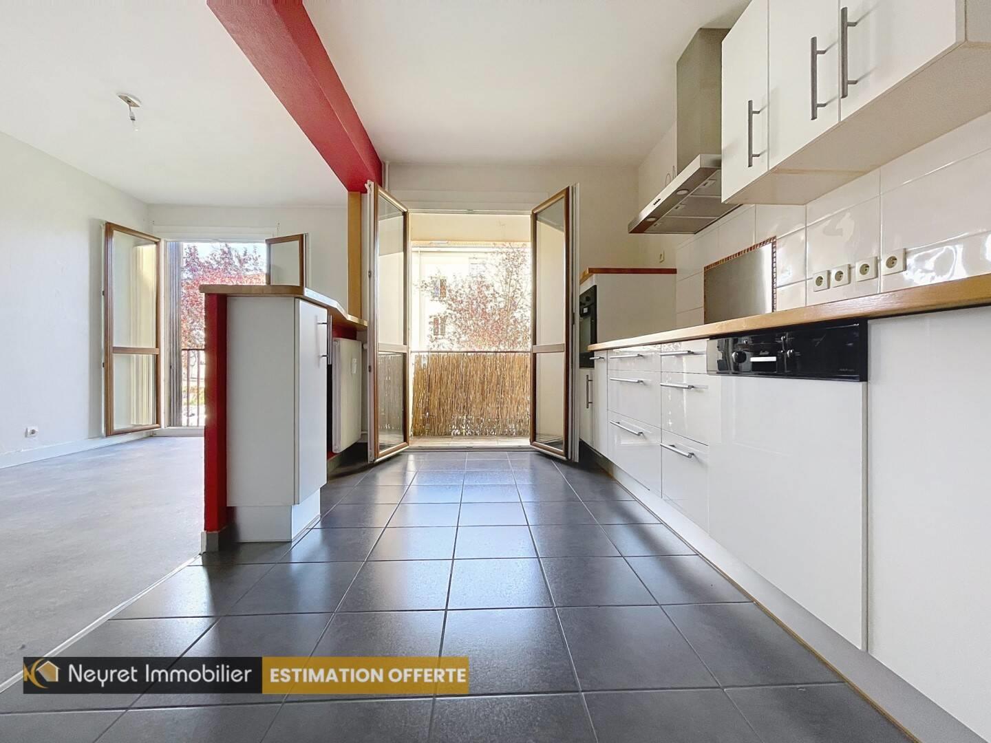 Appartement à vendre, 91m², Saint-Genest-Lerpt