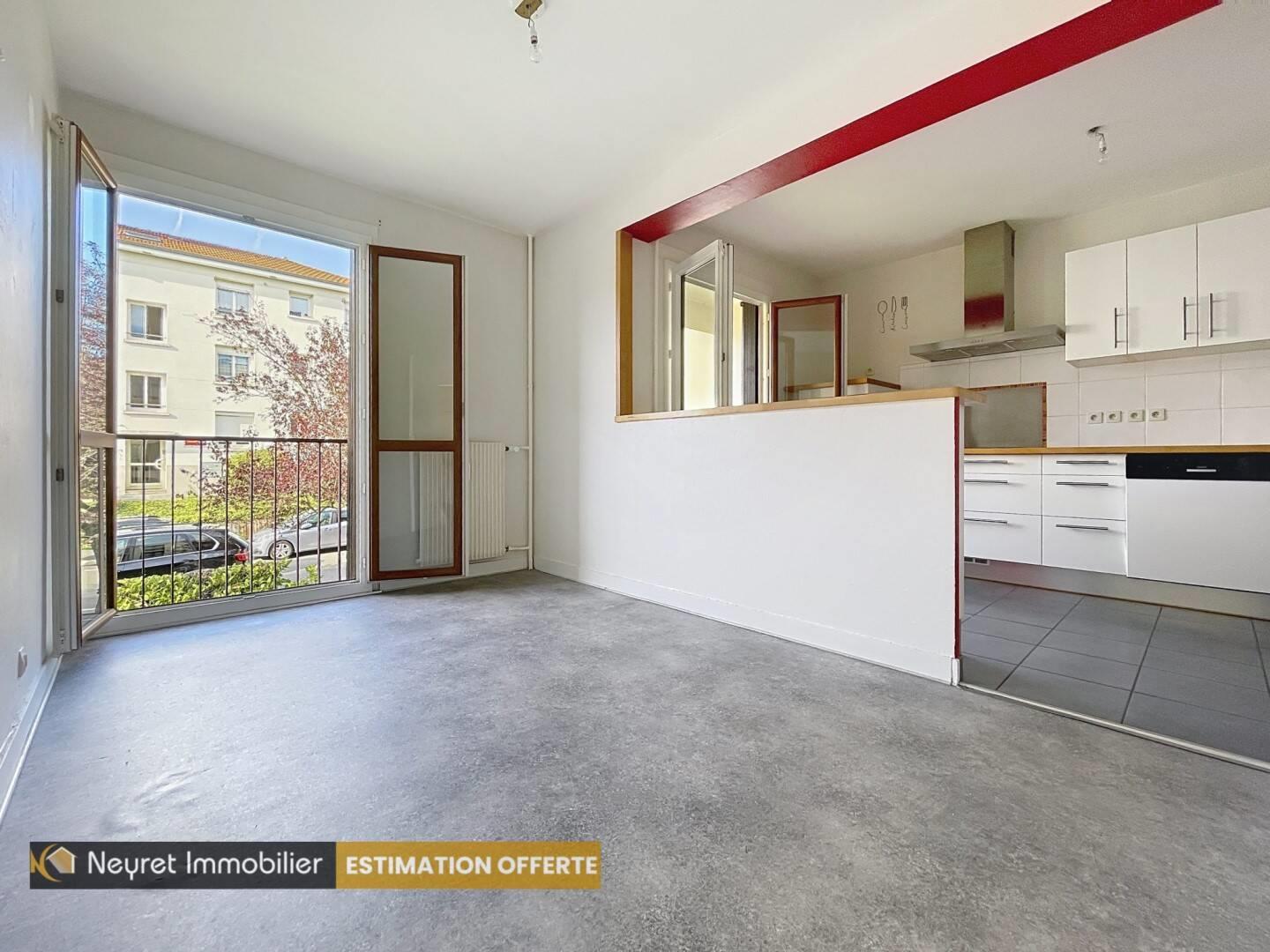 Appartement à vendre, 91m², Saint-Genest-Lerpt