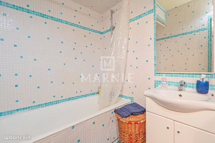 Appartement à louer, 37m², Paris 18ème