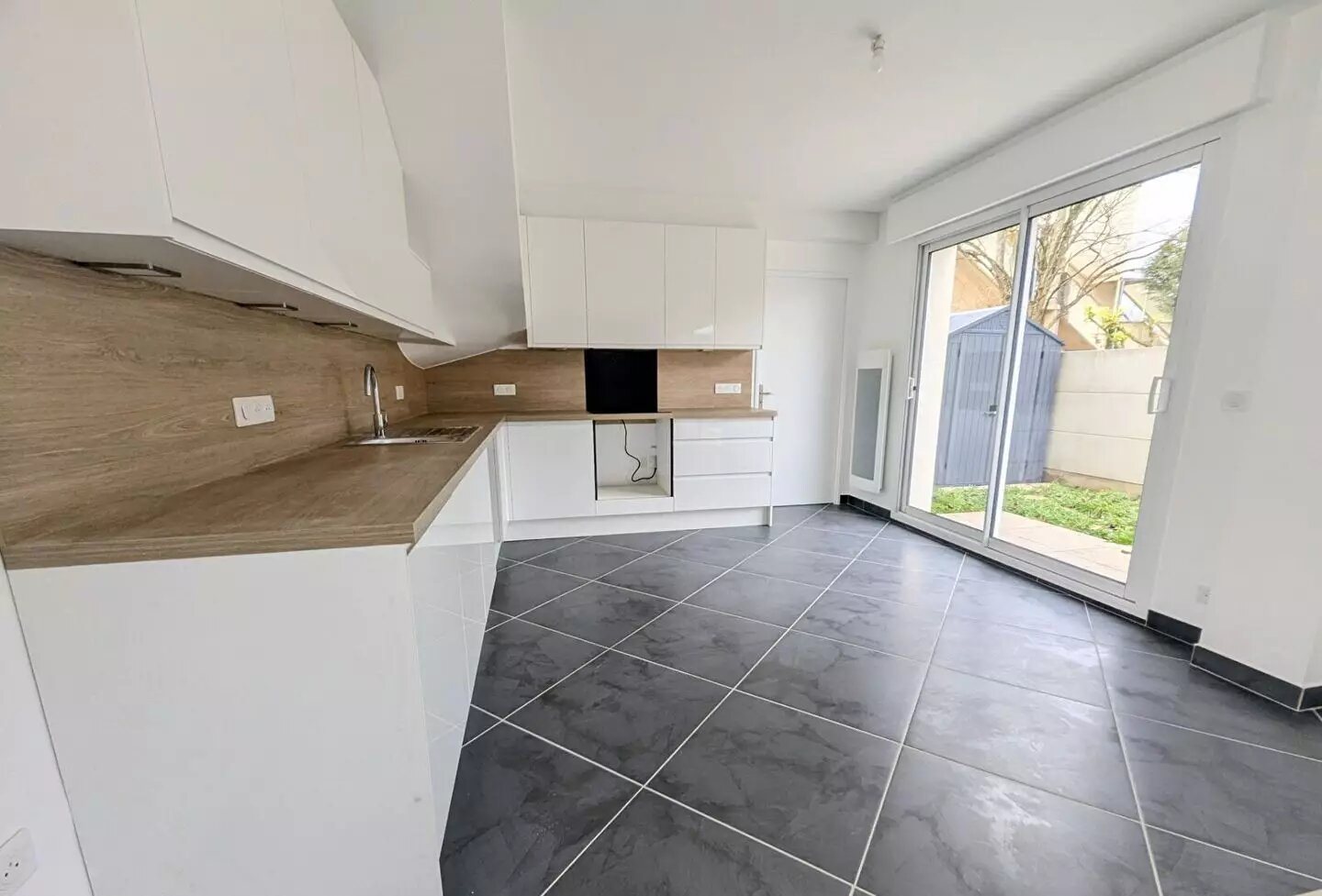 Maison à louer, 225m², Le Mesnil-le-Roi