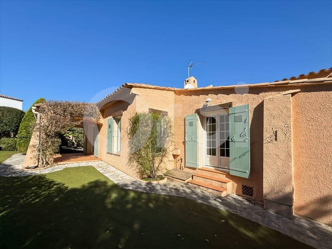 Maison à louer, 142m², La Crau