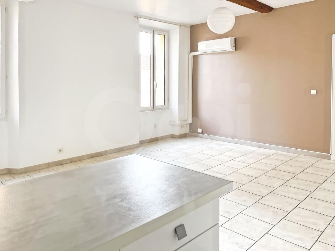Appartement à louer, 42m², La Crau