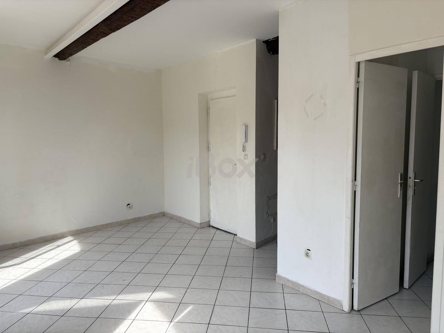 Appartement à louer, 28m², Toulon