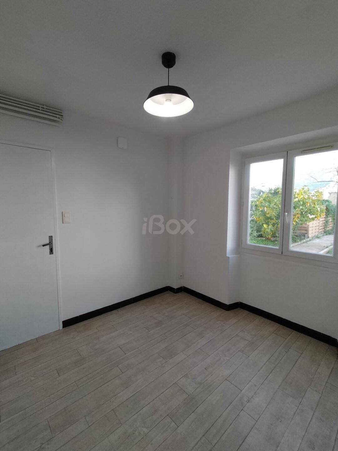 Appartement à louer, 39m², Toulon