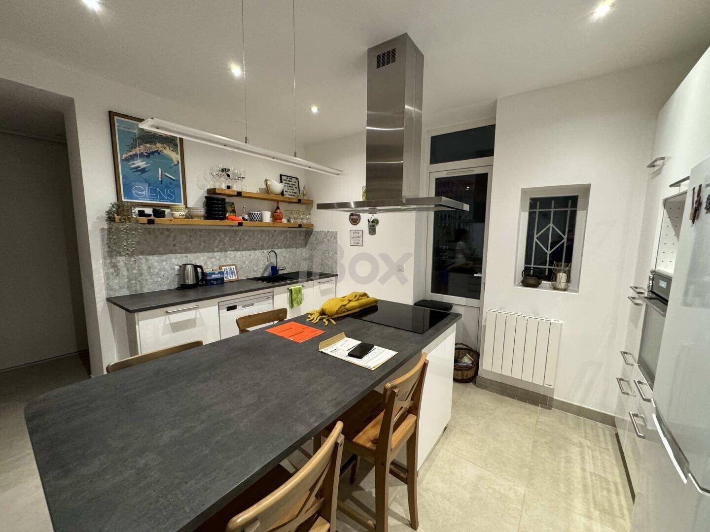 Appartement à louer, 72m², Toulon