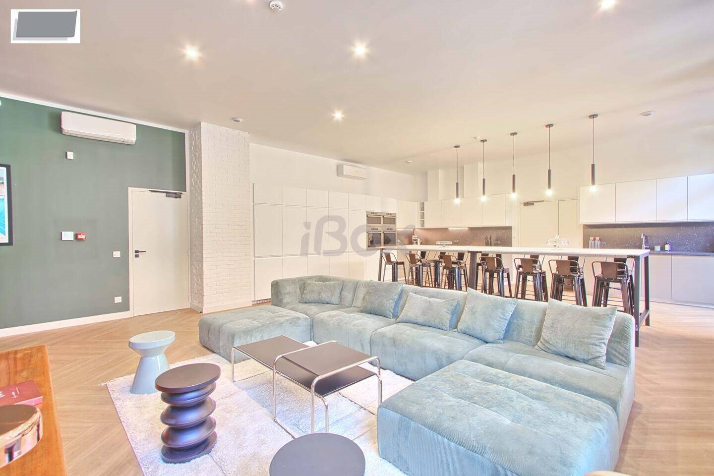 Appartement à louer, 323m², Toulon