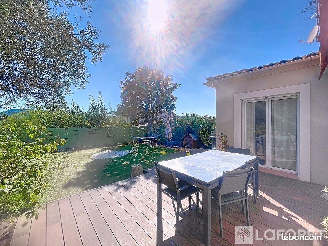 Maison à louer, 105m², Hyères