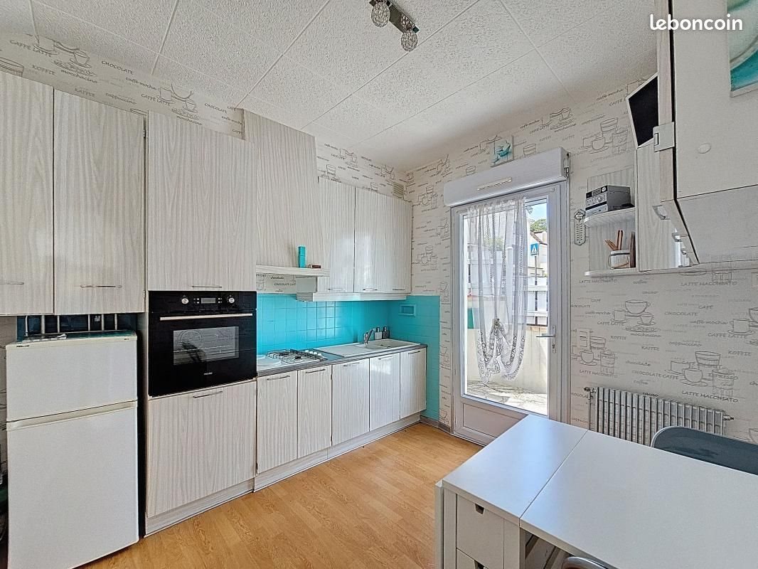 Maison à louer, 66m², Garches