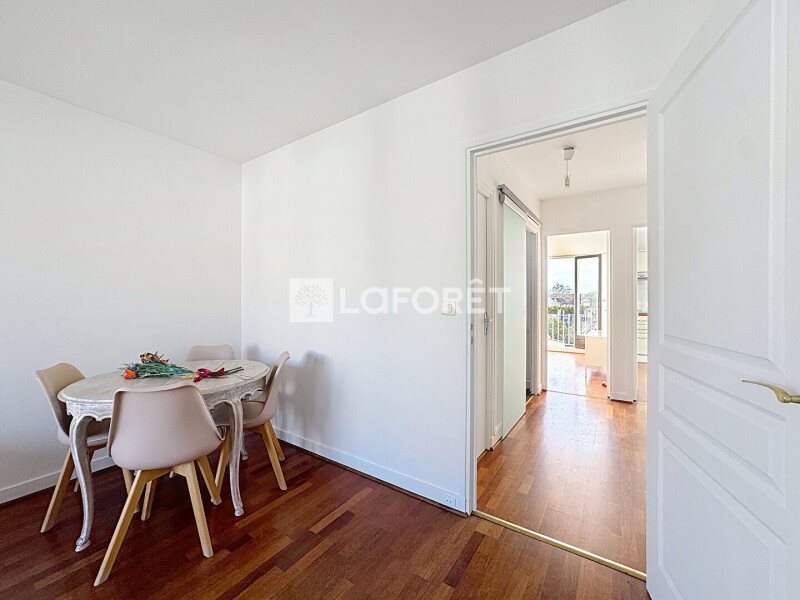 Appartement à louer, 42m², Suresnes