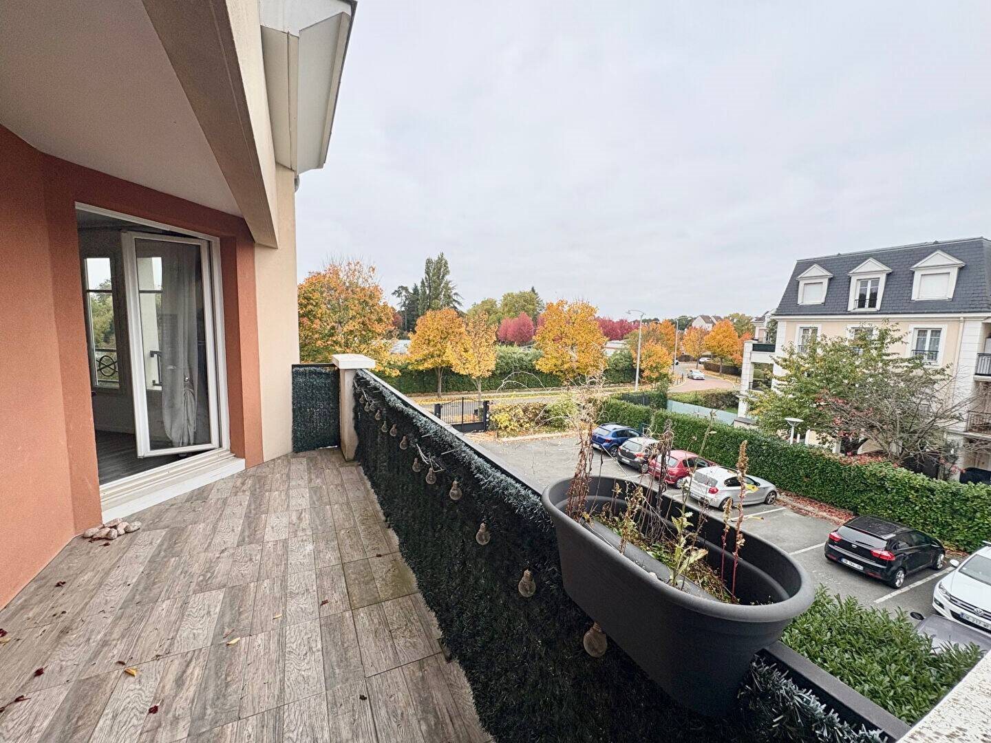Appartement à louer, 68m², Emerainville