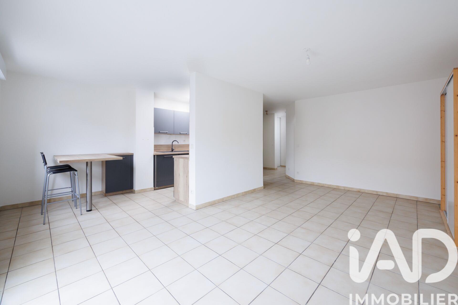 Appartement à vendre, 70m², Saint-Genis-les-Ollières