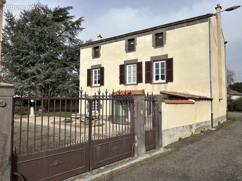 Maison à vendre, 105m², Saint-Beauzire