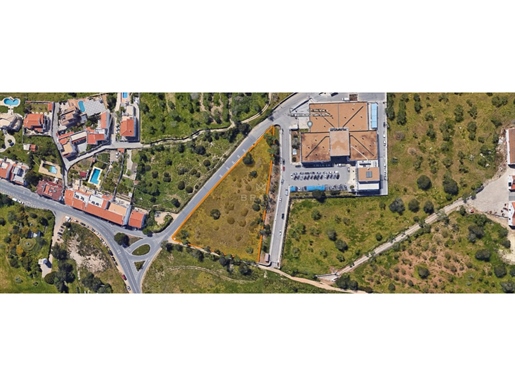 Rustikales Grundstück zum Verkauf in Cerro de Águia mit genehmigtem Projekt für Wohnmobil-Serviceber