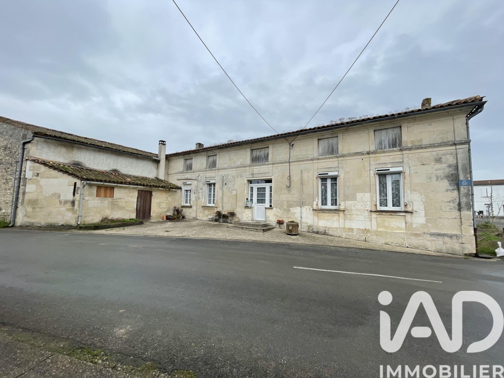 Maison à vendre, 209m², Chadenac