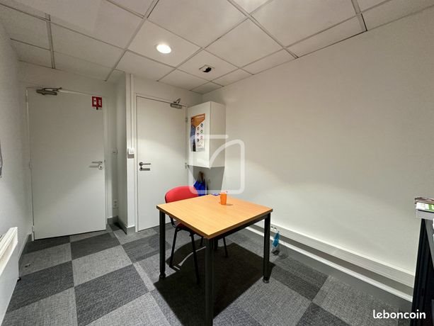 Appartement à vendre, 580m², Terrasson-Lavilledieu