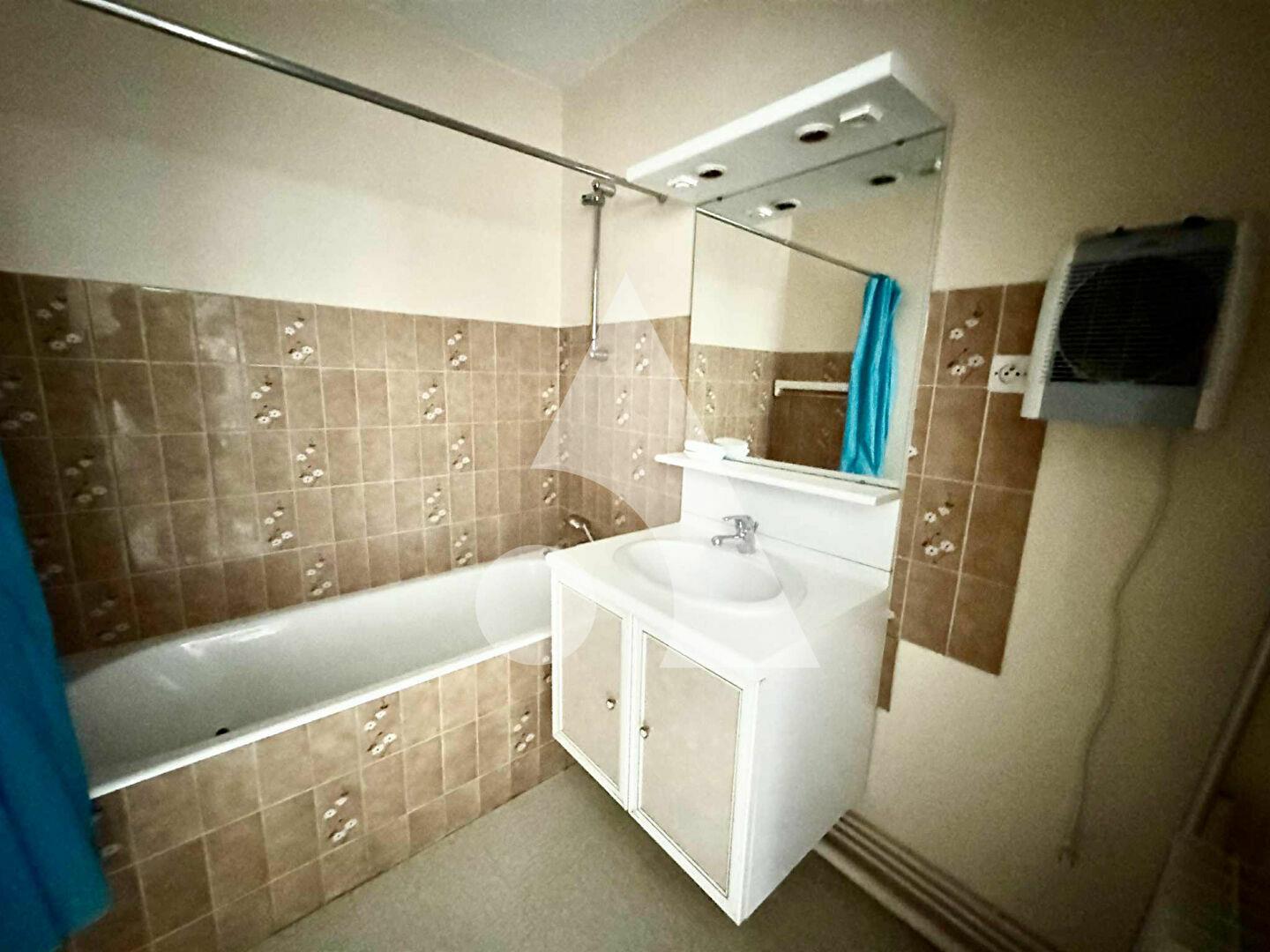 Appartement à vendre, 29m², Neufchâteau