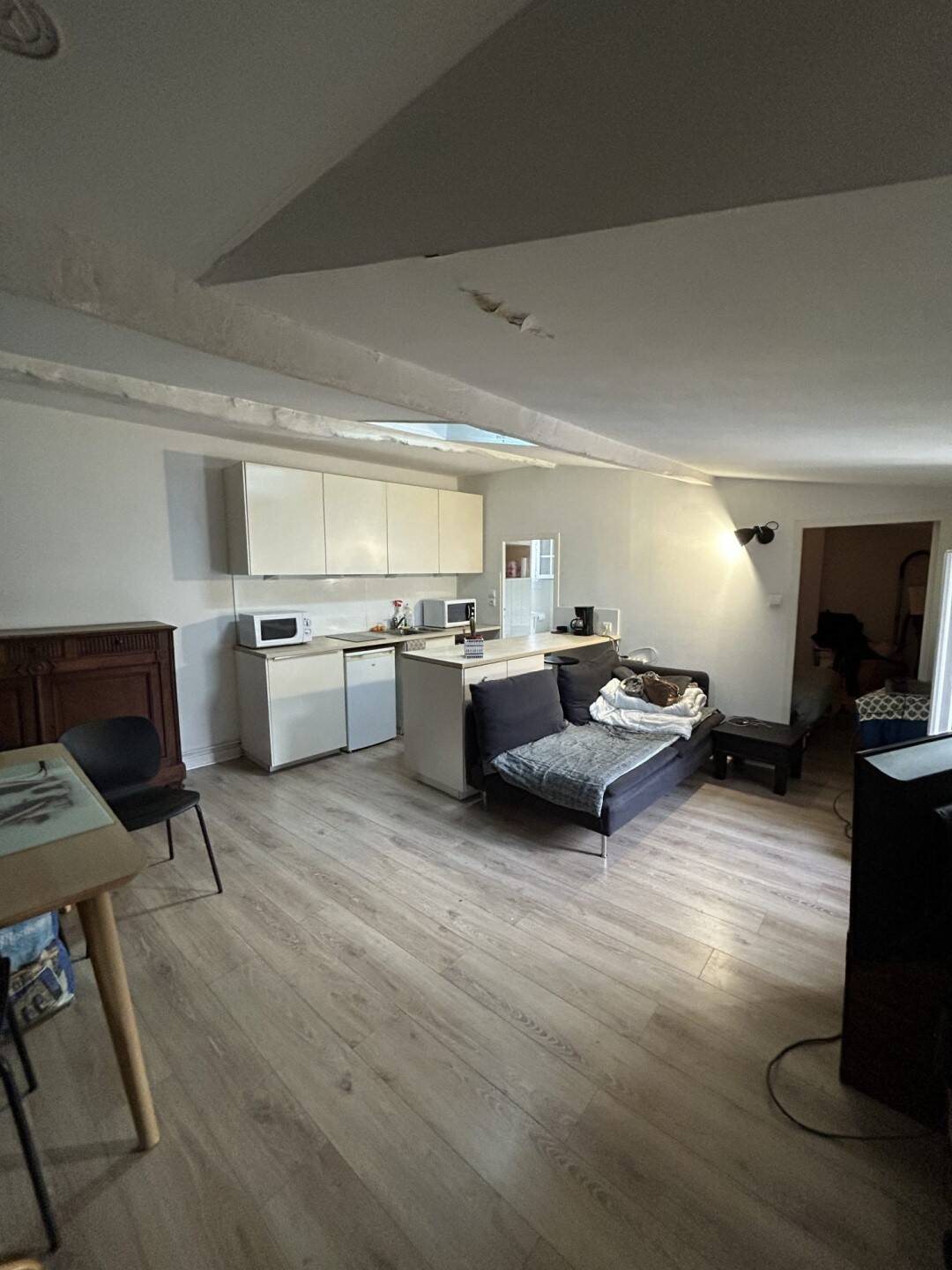 Appartement à louer, 32m², Saintes
