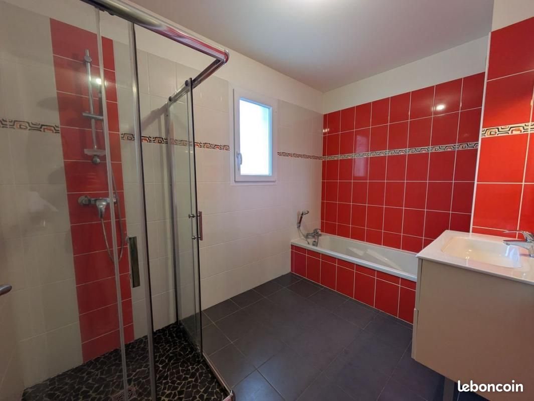 Appartement à louer, 66m², Sablons