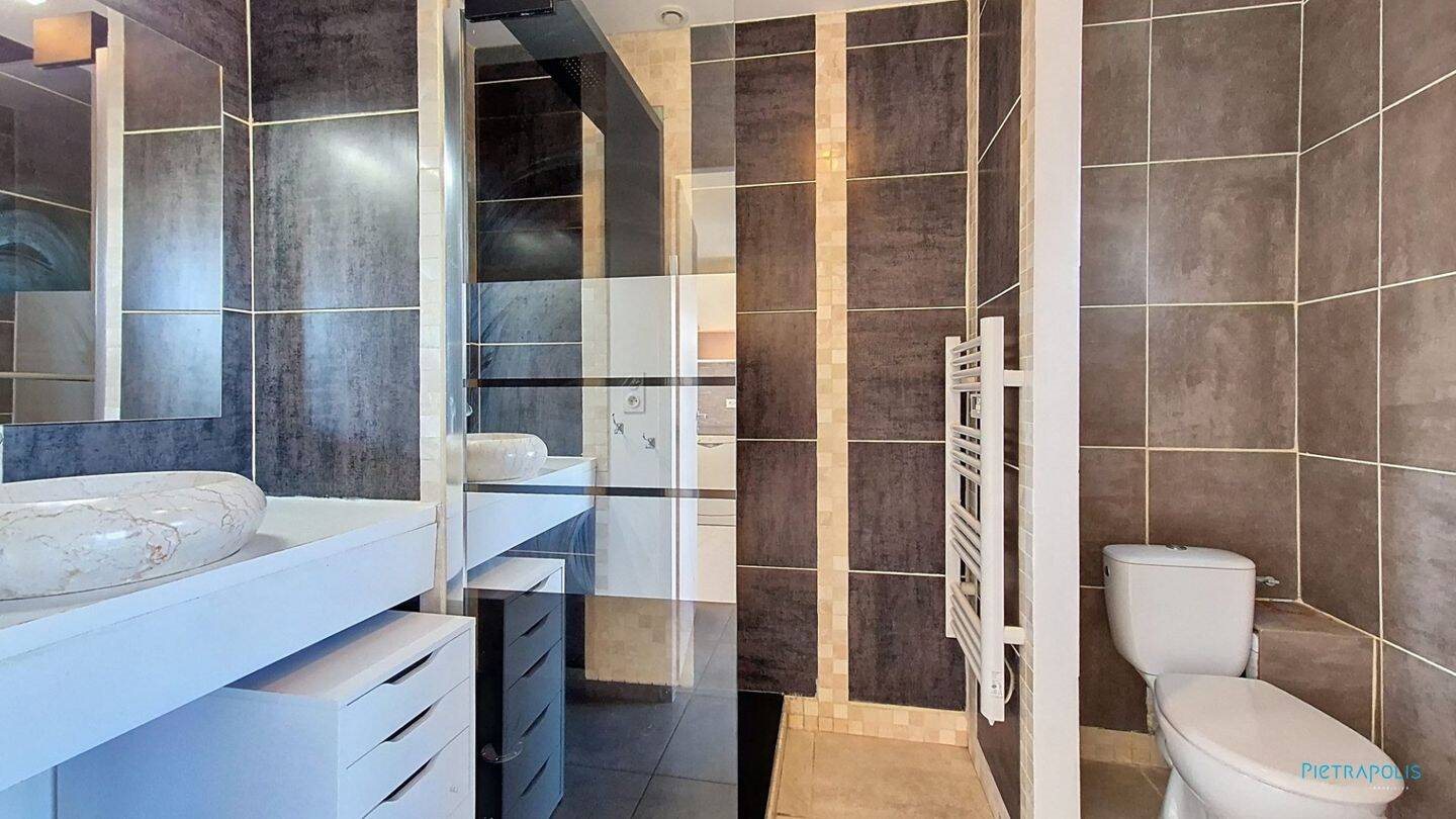 Appartement à vendre, 79m², Pont-Evêque