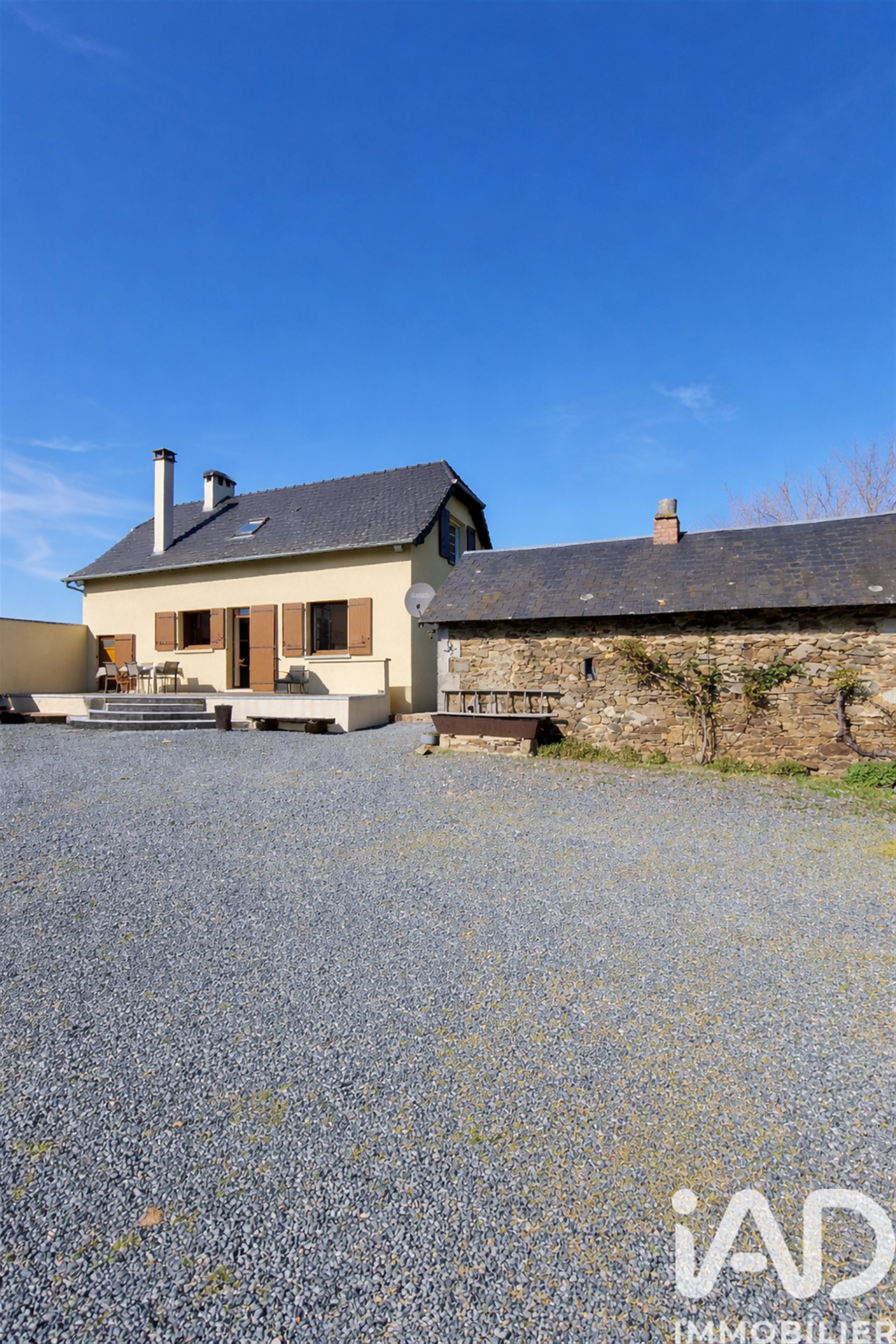 Maison à vendre, 100m², Saint-Cyr-les-Champagnes