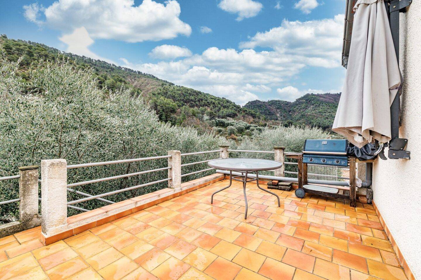Appartement à louer, 48m², Coaraze
