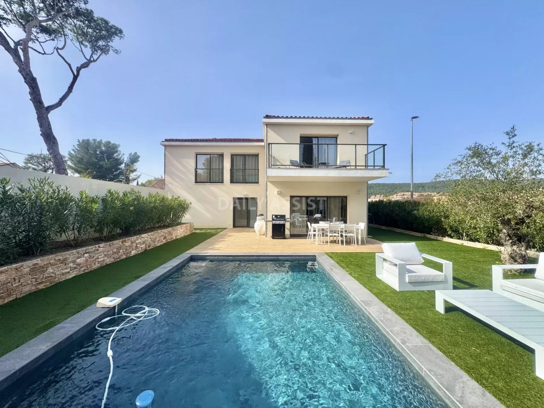 Maison à louer, 133m², Cassis