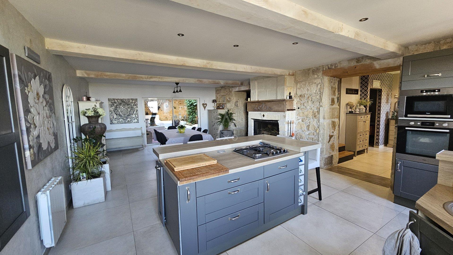 Maison à vendre, 332m², Bourg