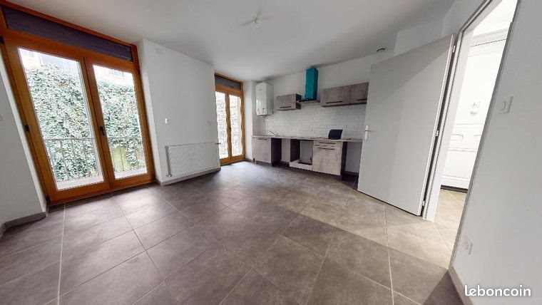 Appartement à louer, 94m², Saint-Maurice-en-Gourgois