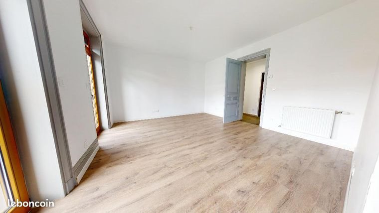Appartement à louer, 94m², Saint-Maurice-en-Gourgois
