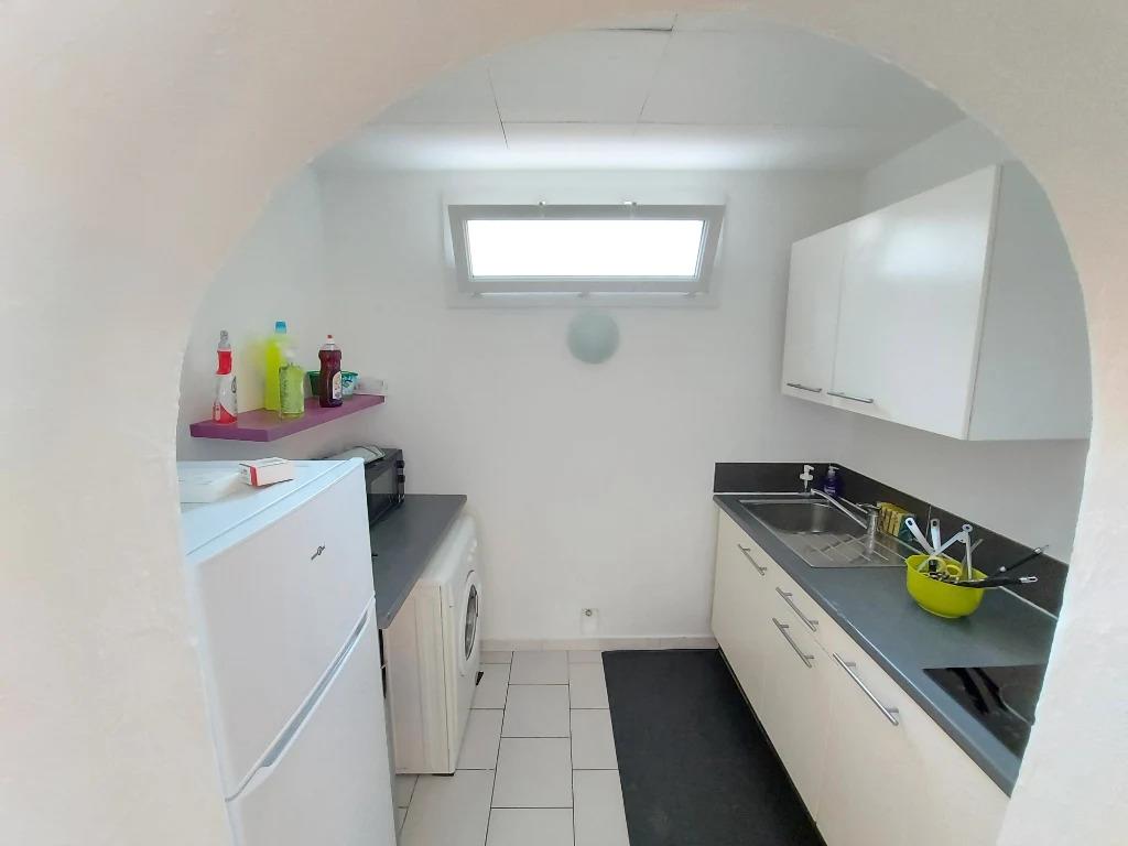 Appartement à louer, 30m², Simiane-Collongue