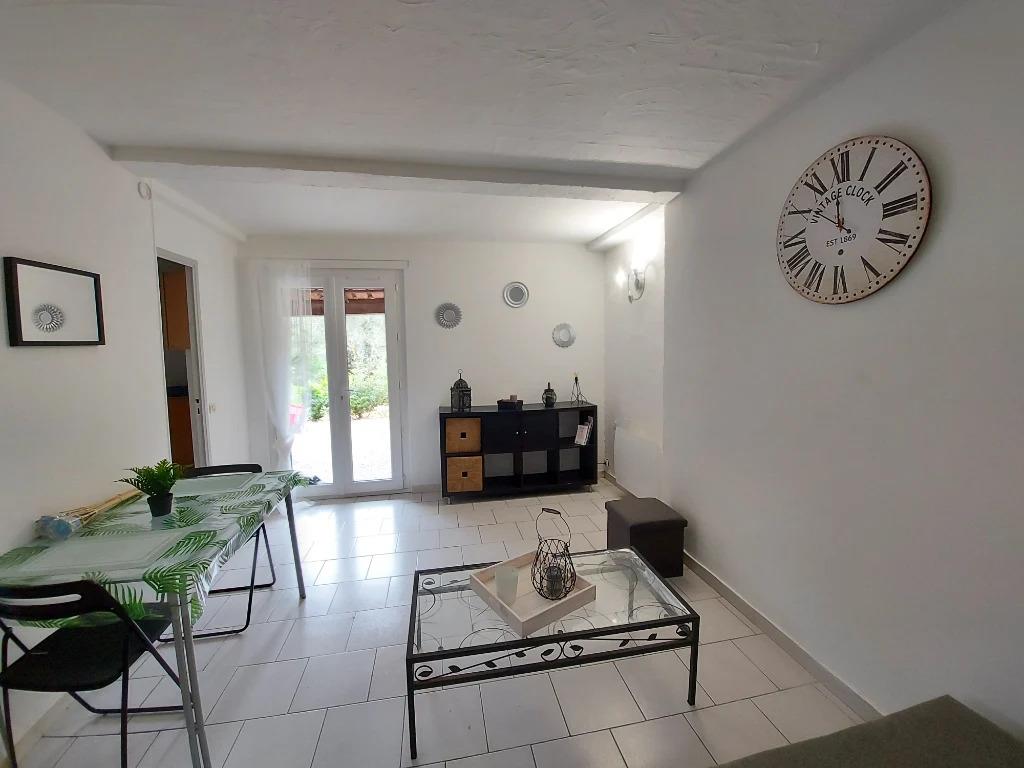 Appartement à louer, 30m², Simiane-Collongue