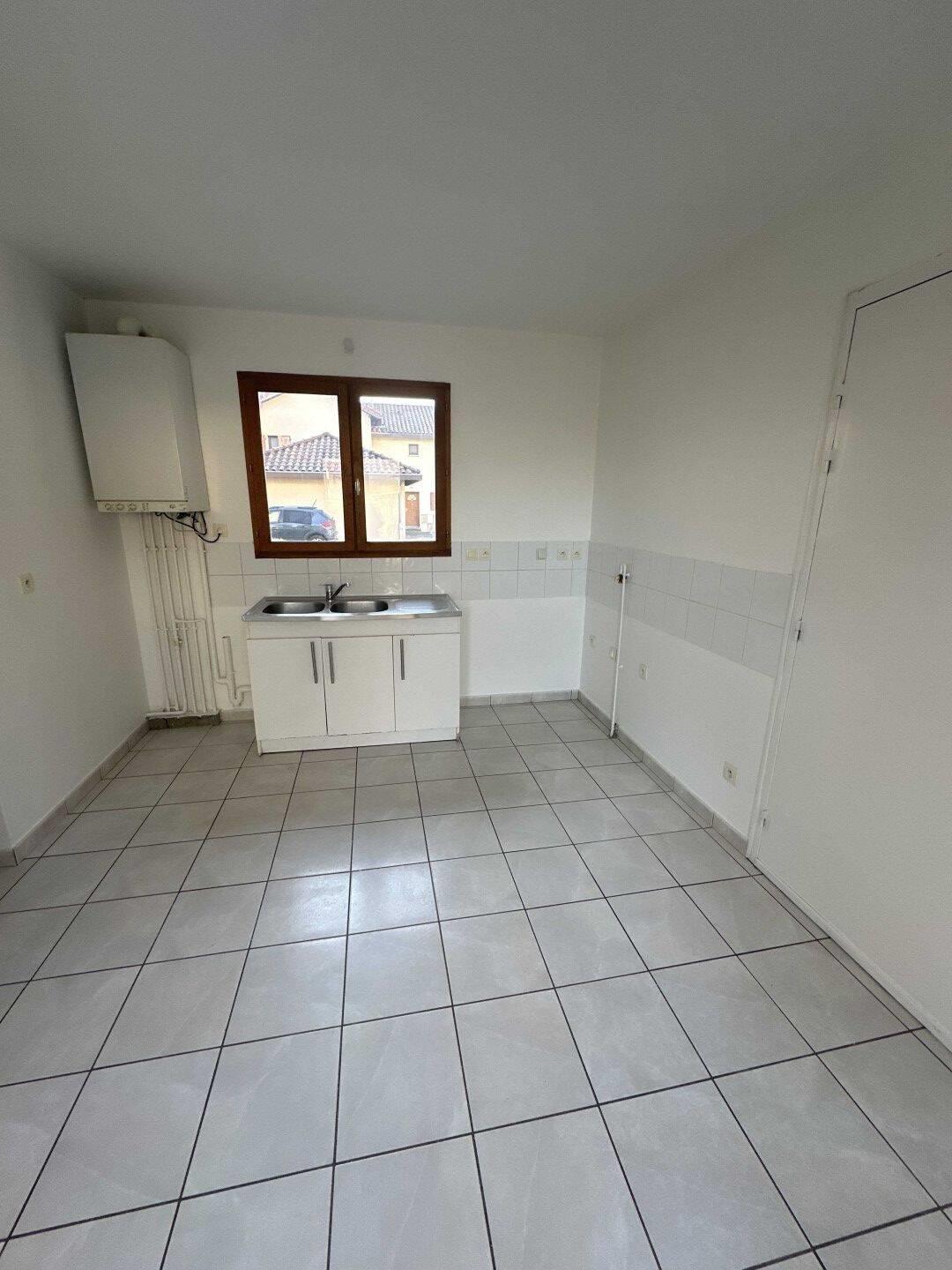 Maison à louer, 99m², Crolles