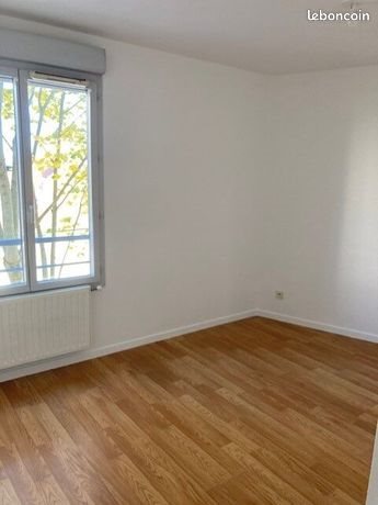 Appartement à louer, 84m², Grigny