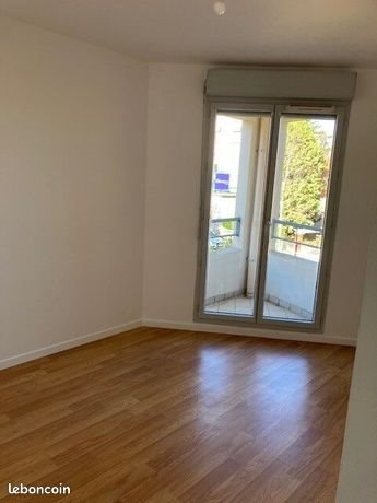 Appartement à louer, 84m², Grigny